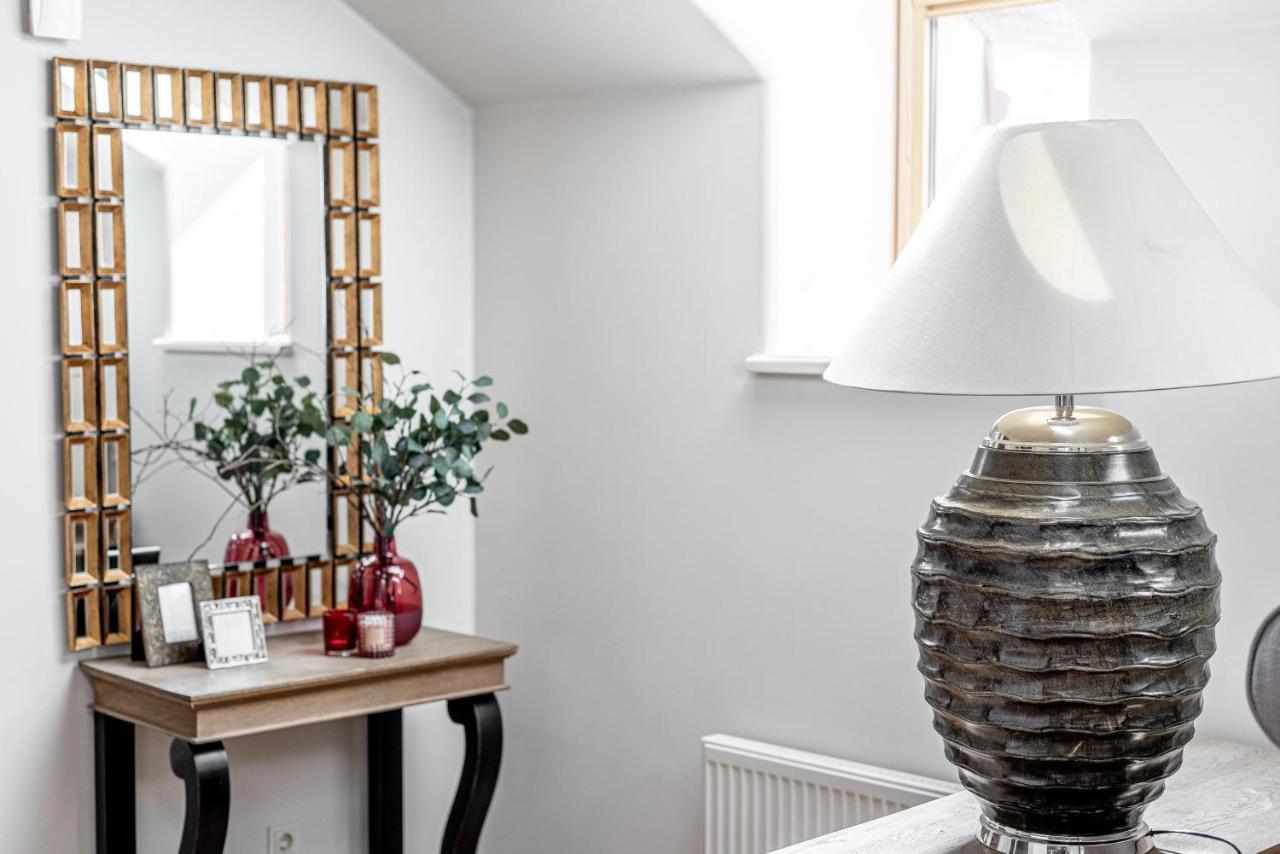 Luxury Gaono In Old Town Apartment Vilnius Bagian luar foto