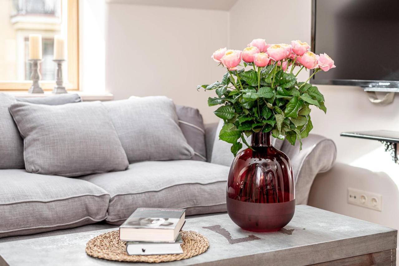 Luxury Gaono In Old Town Apartment Vilnius Bagian luar foto