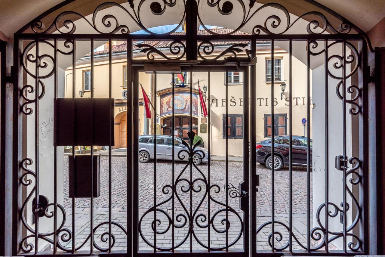 Luxury Gaono In Old Town Apartment Vilnius Bagian luar foto